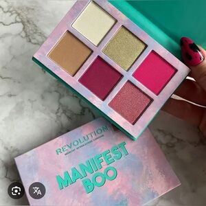 Revolution Manifest Boo Eyeshadow Palette - Vibrant Pink, Gold, Cream